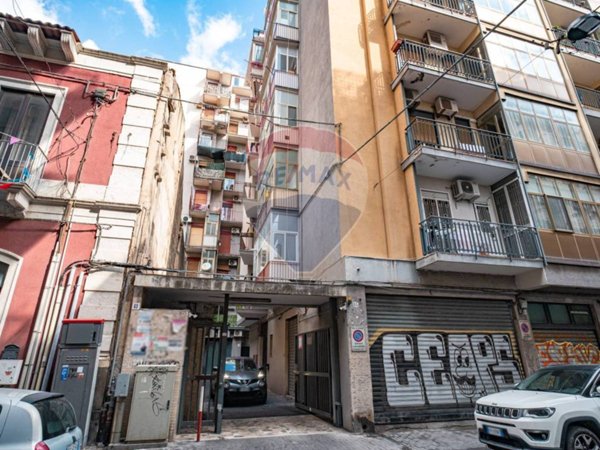appartamento in vendita a Catania in zona Centro Storico