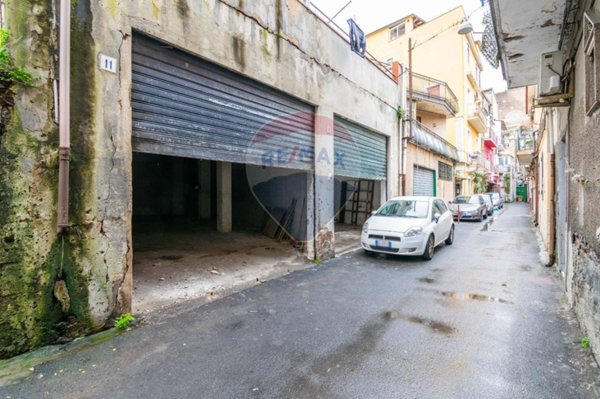 locale di sgombero in vendita a Catania in zona Centro Storico