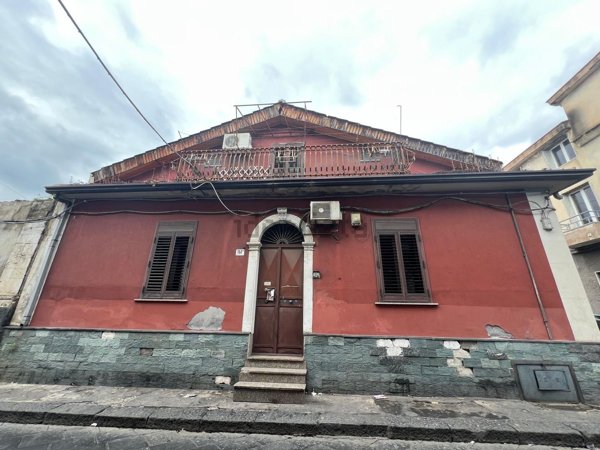 casa indipendente in vendita a Catania in zona Centro Storico