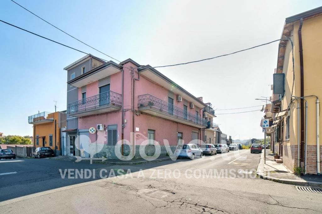 casa indipendente in vendita a Catania in zona Centro Storico