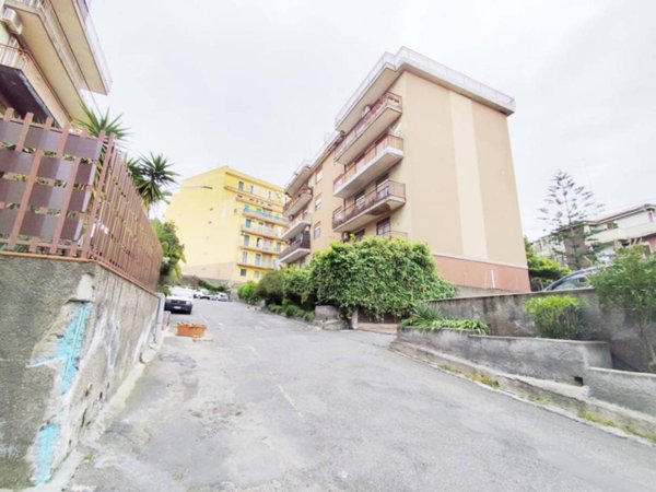 appartamento in vendita a Catania in zona Barriera del Bosco