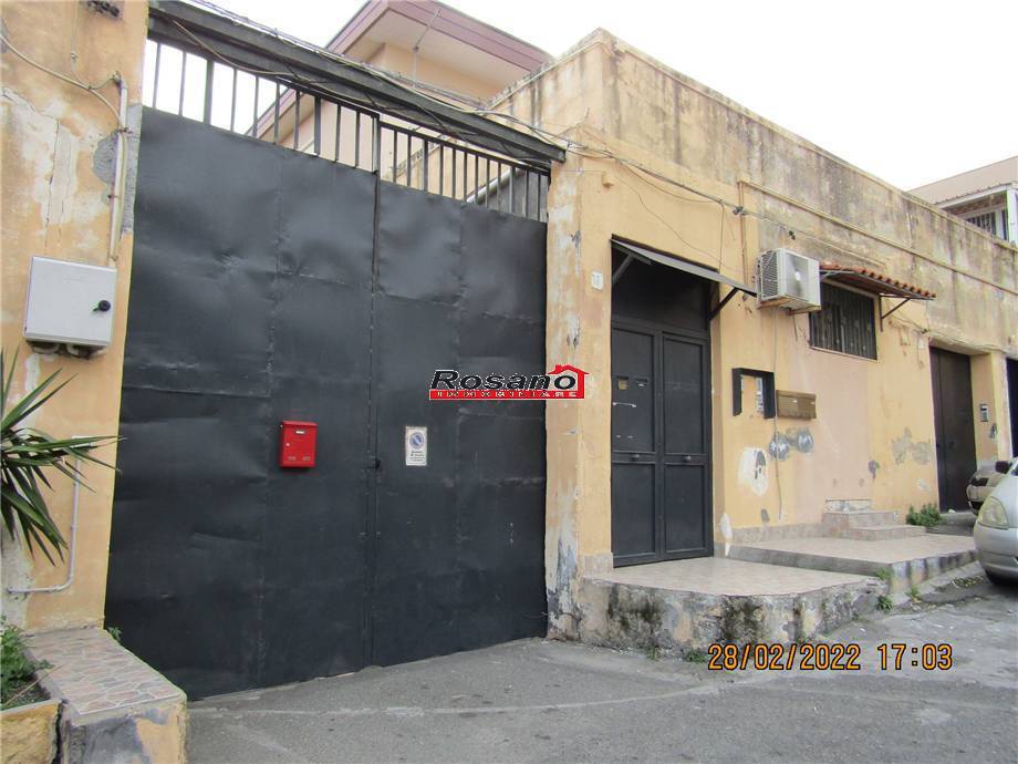 casa indipendente in vendita a Catania in zona Centro Storico