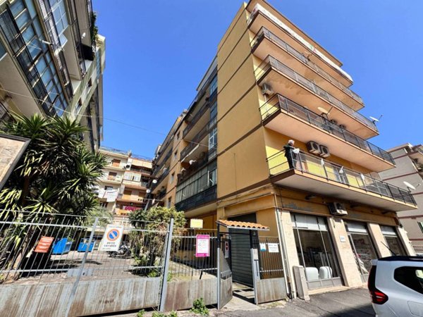 casa indipendente in vendita a Catania