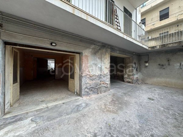 casa indipendente in vendita a Catania