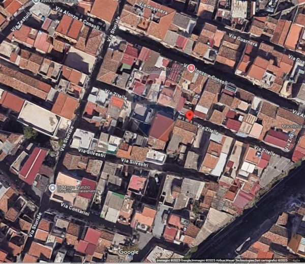 casa indipendente in vendita a Catania