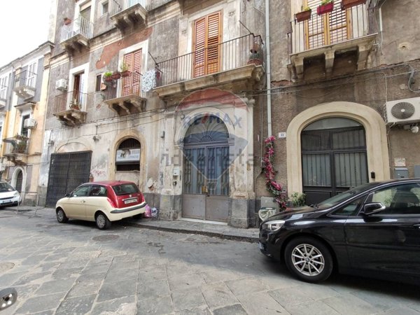 appartamento in vendita a Catania in zona Centro Storico