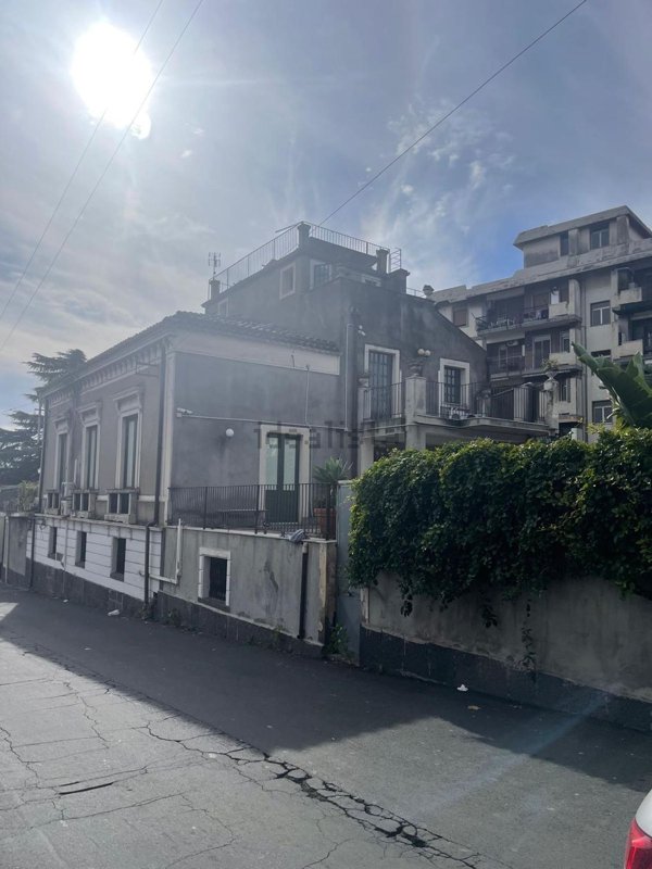 casa indipendente in vendita a Catania in zona Cibali