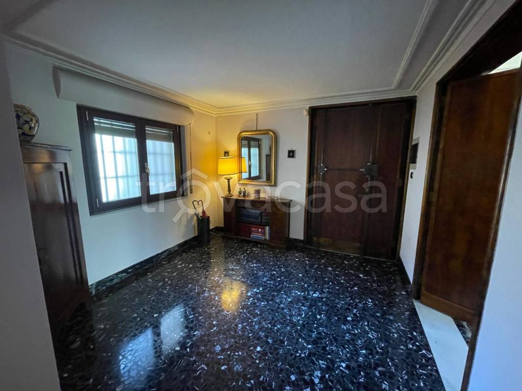 casa indipendente in vendita a Catania