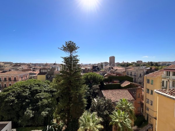 casa indipendente in vendita a Catania in zona Centro Storico