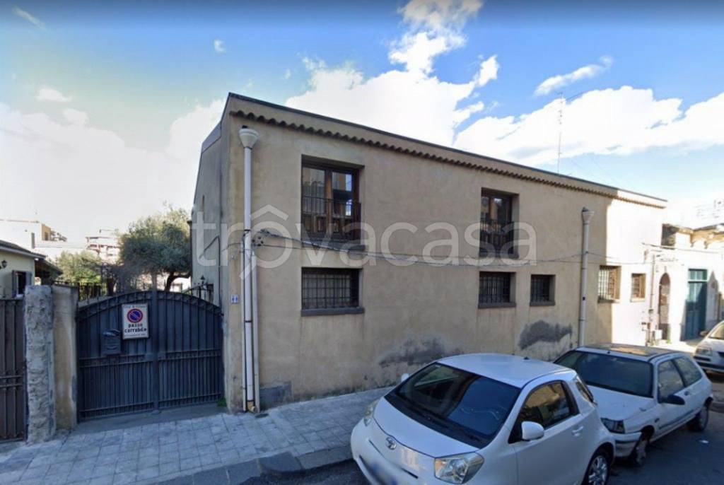 appartamento in vendita a Catania in zona Ognina
