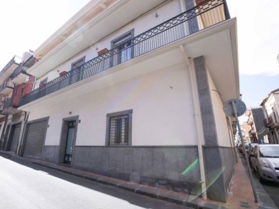 casa indipendente in vendita a Catania