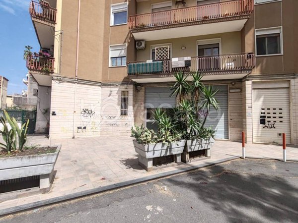negozio in vendita a Catania in zona Picanello