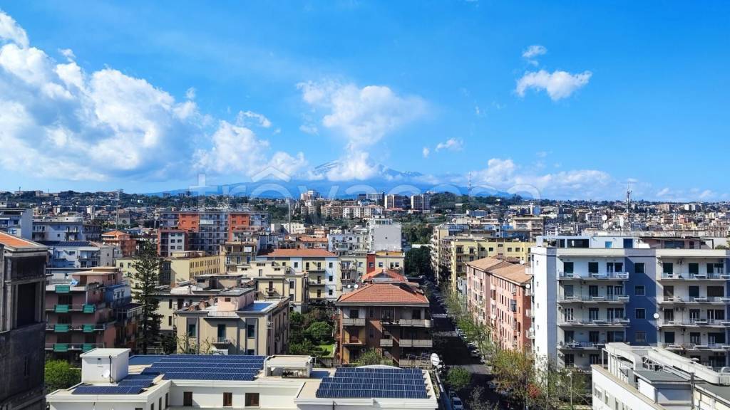 appartamento in vendita a Catania in zona Centro Storico
