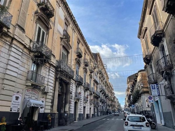 appartamento in vendita a Catania in zona Centro Storico