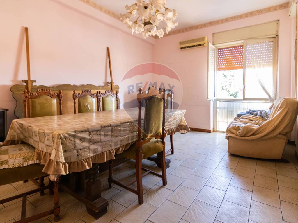 appartamento in vendita a Catania in zona Villaggio Sant'Agata
