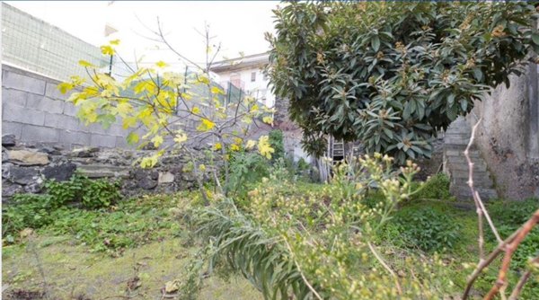 casa indipendente in vendita a Catania
