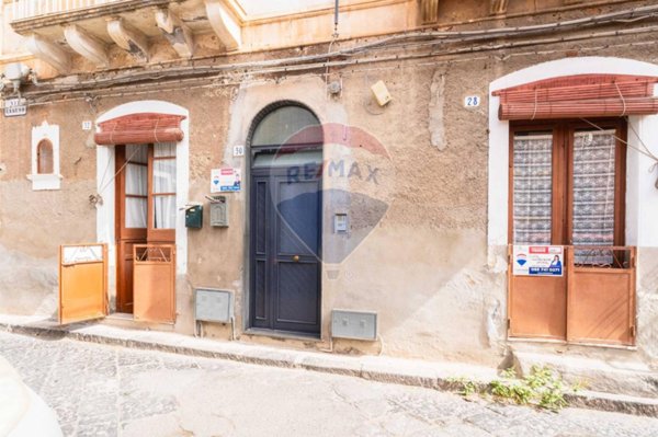 casa indipendente in vendita a Catania in zona Centro Storico