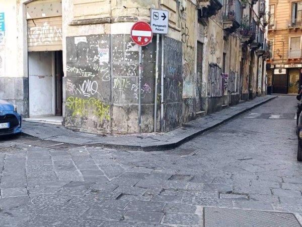 negozio in vendita a Catania in zona Centro Storico