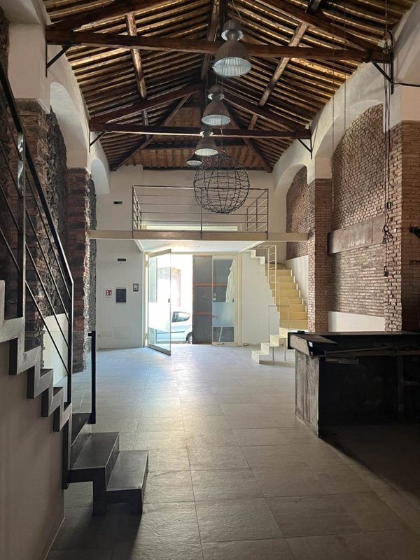 negozio in vendita a Catania