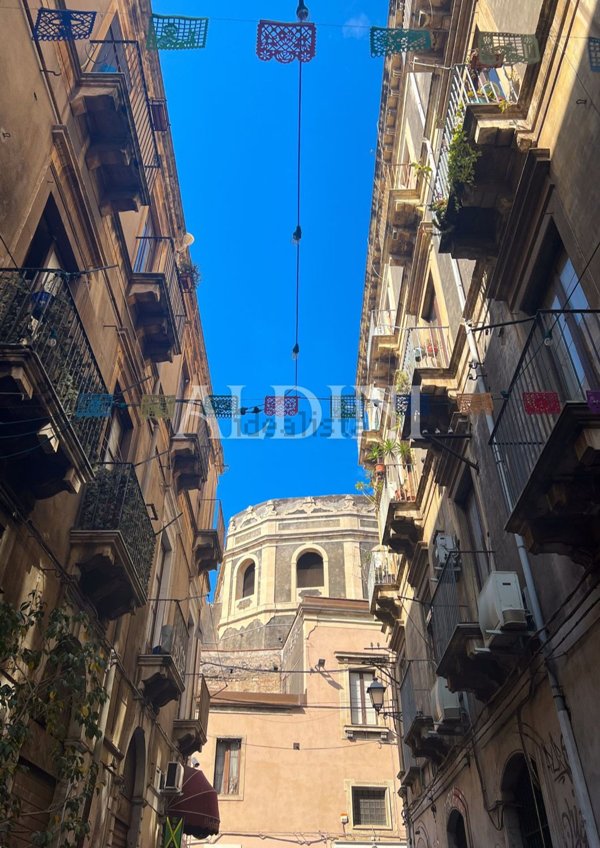 appartamento in vendita a Catania in zona Centro Storico
