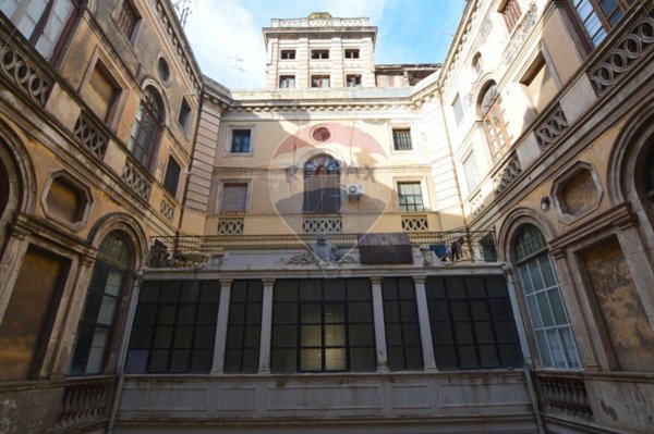 appartamento in vendita a Catania in zona Centro Storico