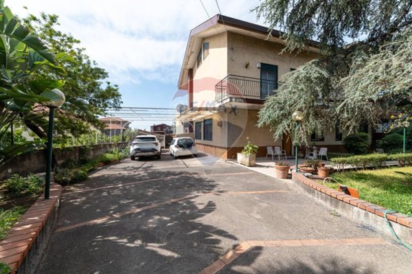 casa indipendente in vendita a Catania in zona Trappeto