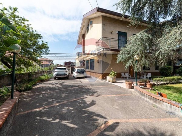 casa indipendente in vendita a Catania in zona Trappeto