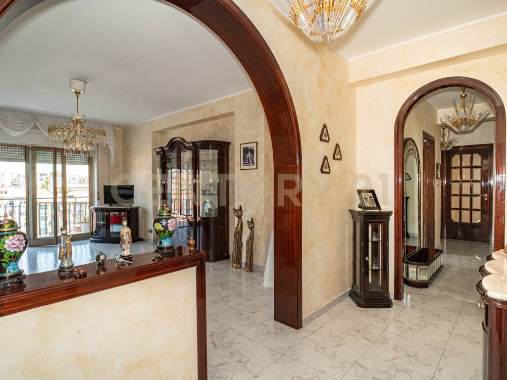 appartamento in vendita a Catania in zona Villaggio Sant'Agata