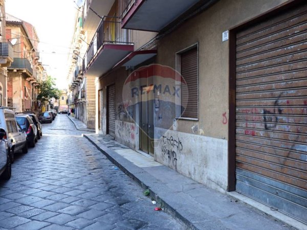 negozio in vendita a Catania in zona Centro Storico