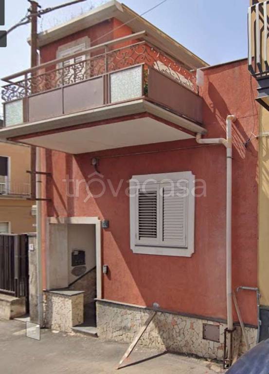 casa indipendente in vendita a Catania in zona Canalicchio