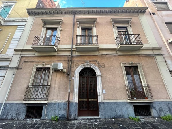 appartamento in vendita a Catania in zona Centro Storico