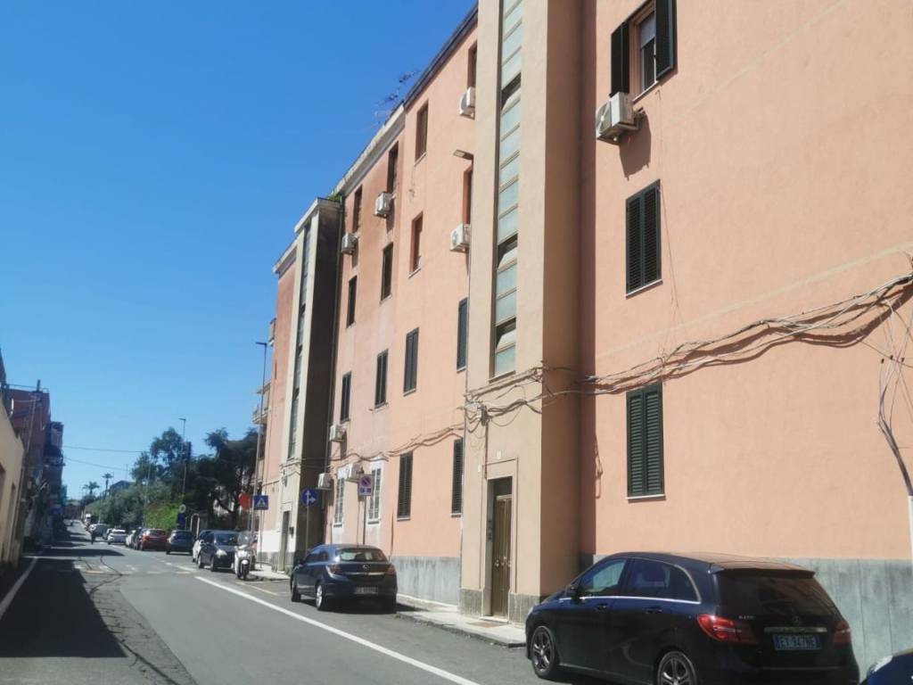 appartamento in vendita a Catania in zona Canalicchio