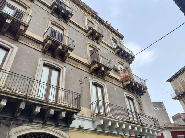 negozio in vendita a Catania in zona Centro Storico