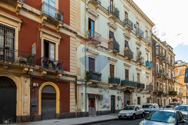 appartamento in vendita a Catania in zona Centro Storico