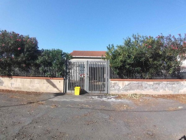 casa indipendente in vendita a Catania