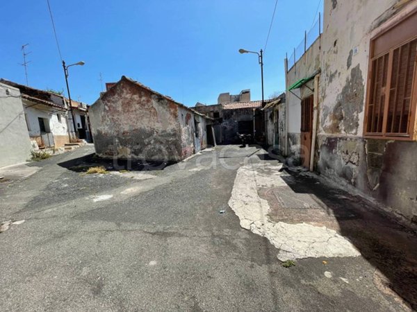 casa semindipendente in vendita a Catania