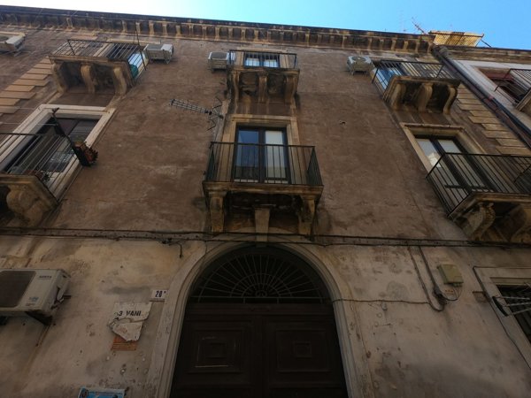 appartamento in vendita a Catania in zona Centro Storico