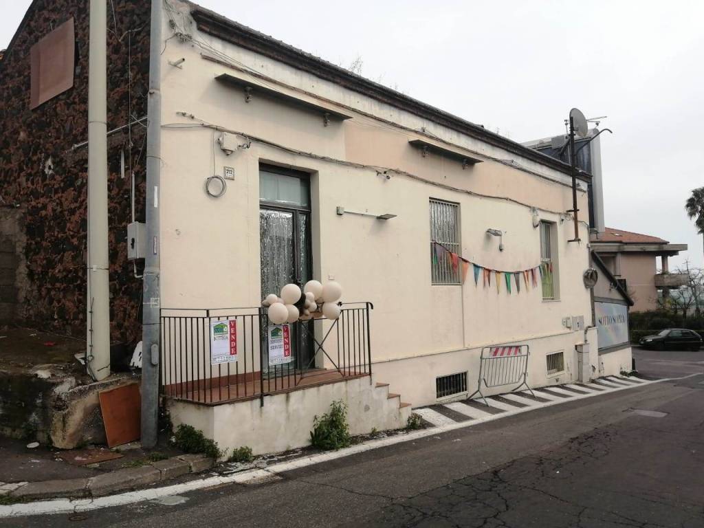 casa indipendente in vendita a Catania in zona Cibali