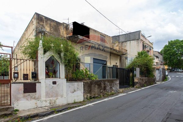 casa indipendente in vendita a Catania in zona Trappeto