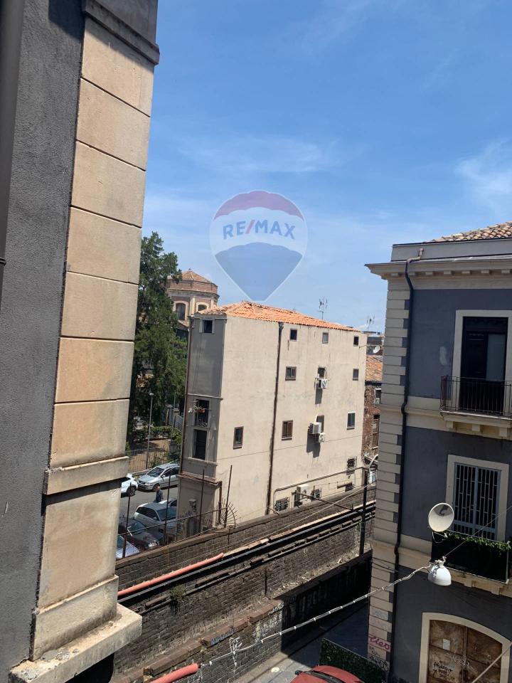 appartamento in vendita a Catania in zona Centro Storico