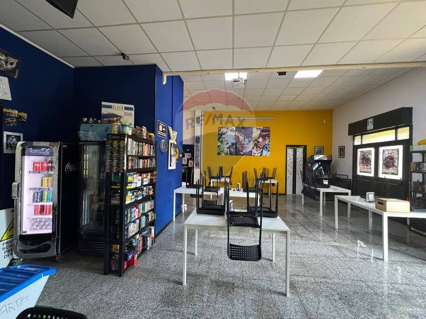 locale commerciale in vendita a Catania in zona Centro Storico