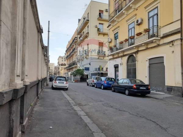 locale commerciale in vendita a Catania in zona Centro Storico