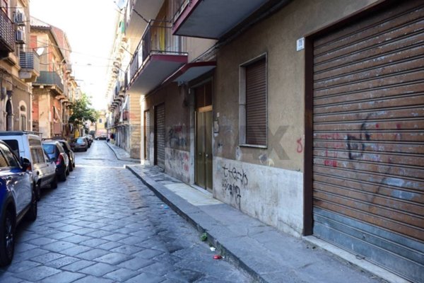 negozio in vendita a Catania in zona Centro Storico