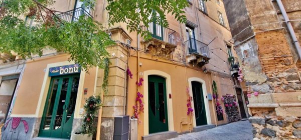 appartamento in vendita a Catania in zona Centro Storico