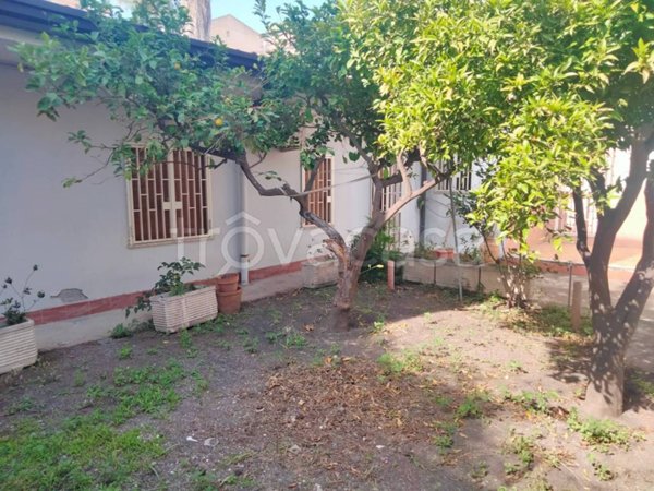 casa indipendente in vendita a Catania in zona Centro Storico