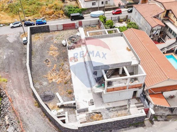 casa indipendente in vendita a Catania in zona Canalicchio