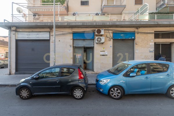 locale commerciale in vendita a Catania in zona Picanello