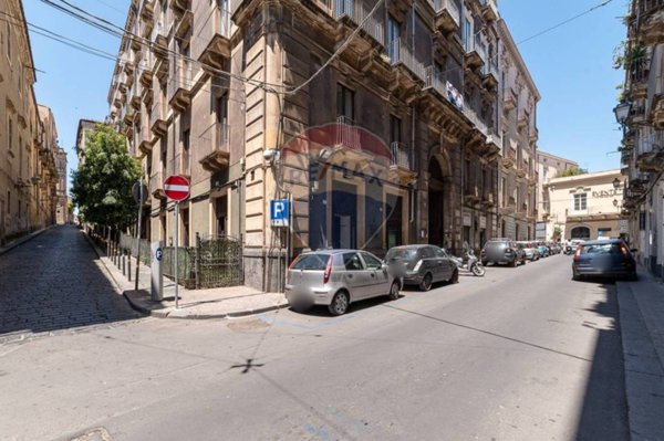 negozio in vendita a Catania in zona Centro Storico