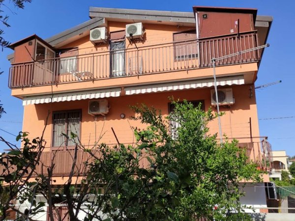 casa indipendente in vendita a Catania in zona Fontanarossa