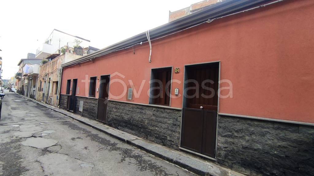 casa indipendente in vendita a Catania in zona Centro Storico